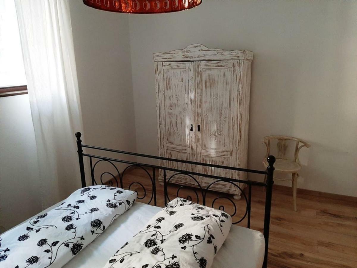 2 Bedroom Apartment near Heroes Square Boedapest Buitenkant foto